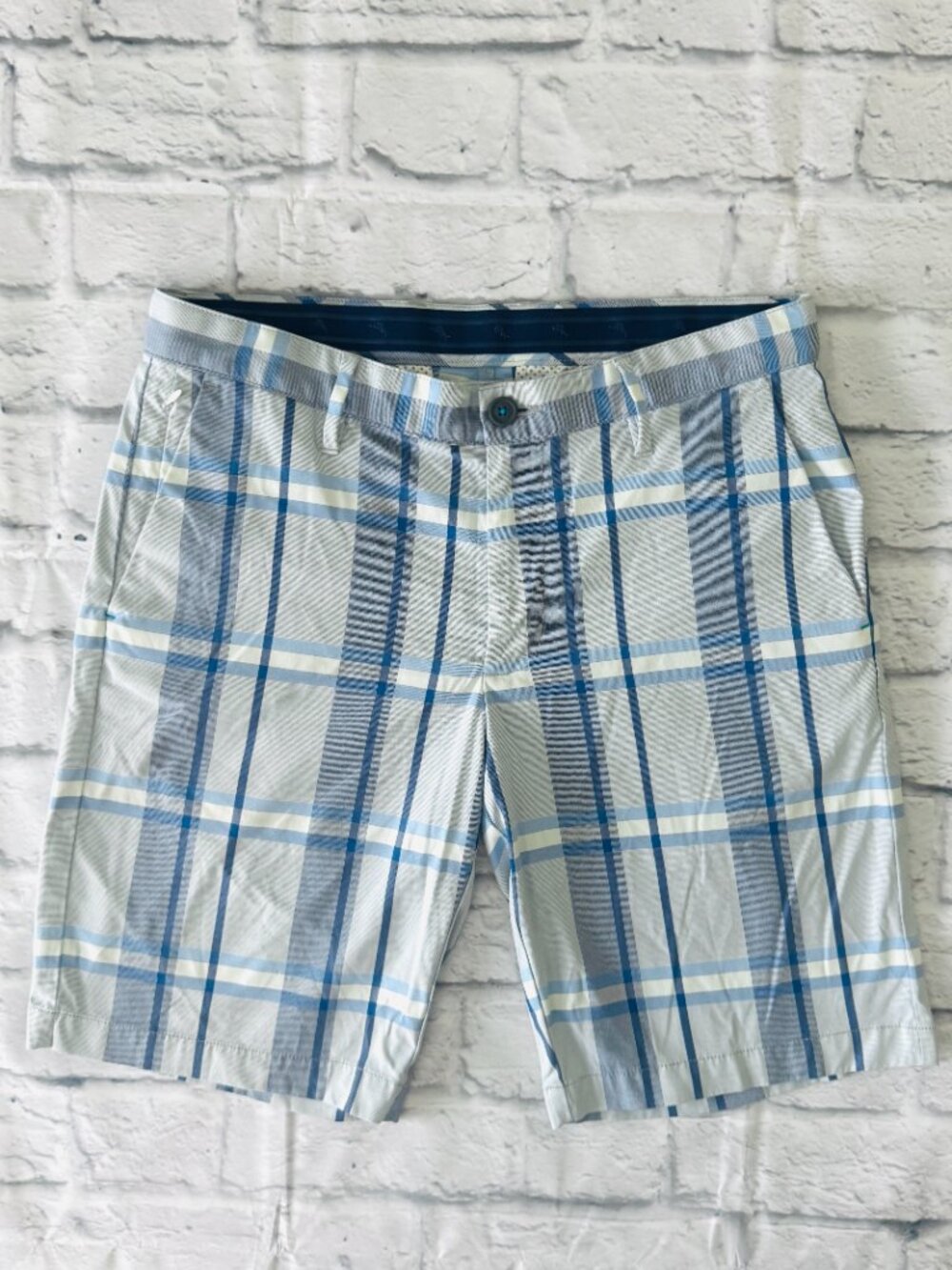 Tommy Bahama Marlin Plaid Golf Shorts Men 32 Blue Performance Flat Front